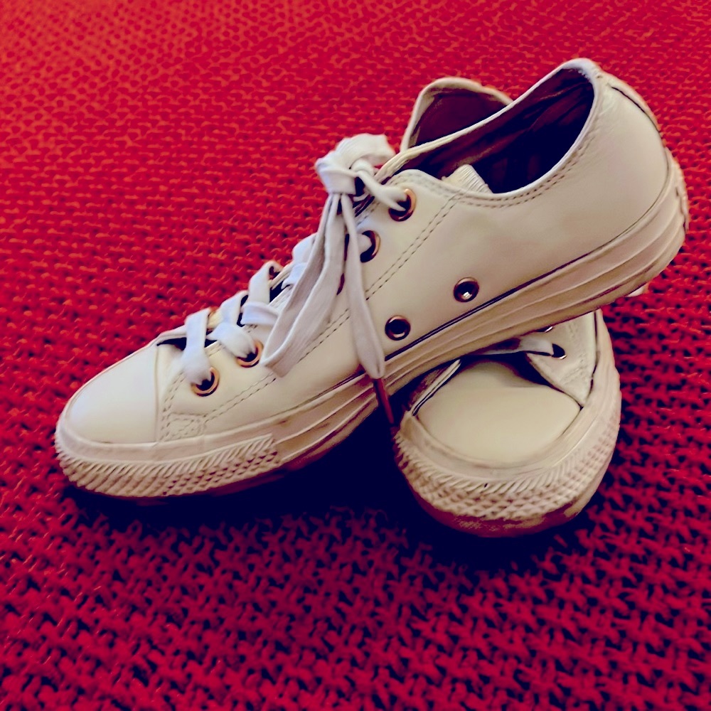 Solid Beige Leather Converse - Picture 3 of 6